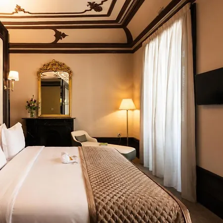 Heritage Palace 4*