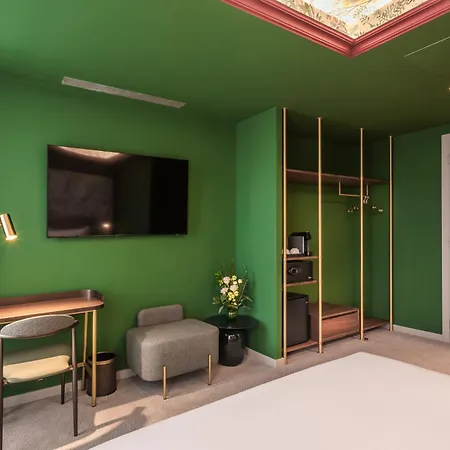 Heritage Palace 4*