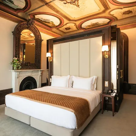 Heritage Palace 4*