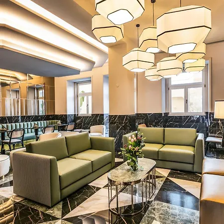 Heritage Palace 4*